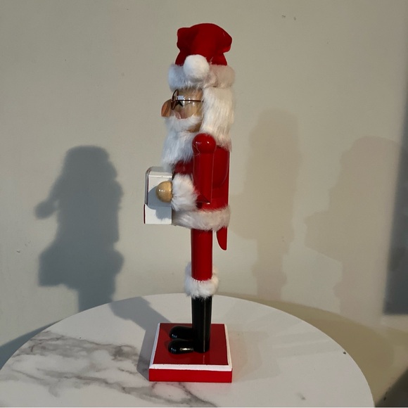 Santa Claus Countdown Calendar - Picture 10 of 10